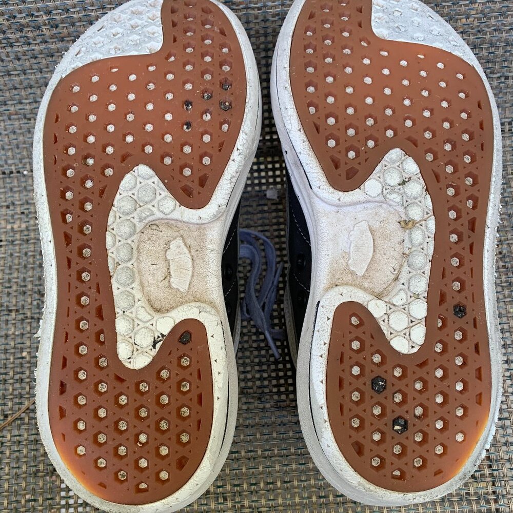 Vans - Picture 4 of 4